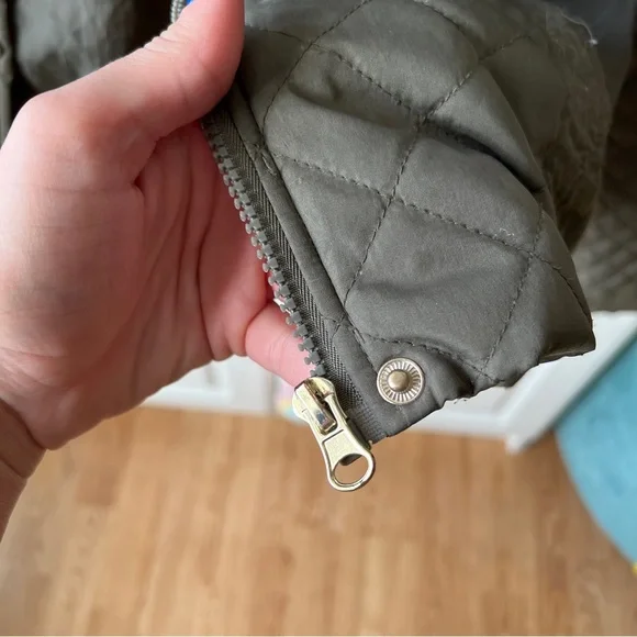 Me Jane Green Quilted Zip Up Jacket - Picture 6 of 9